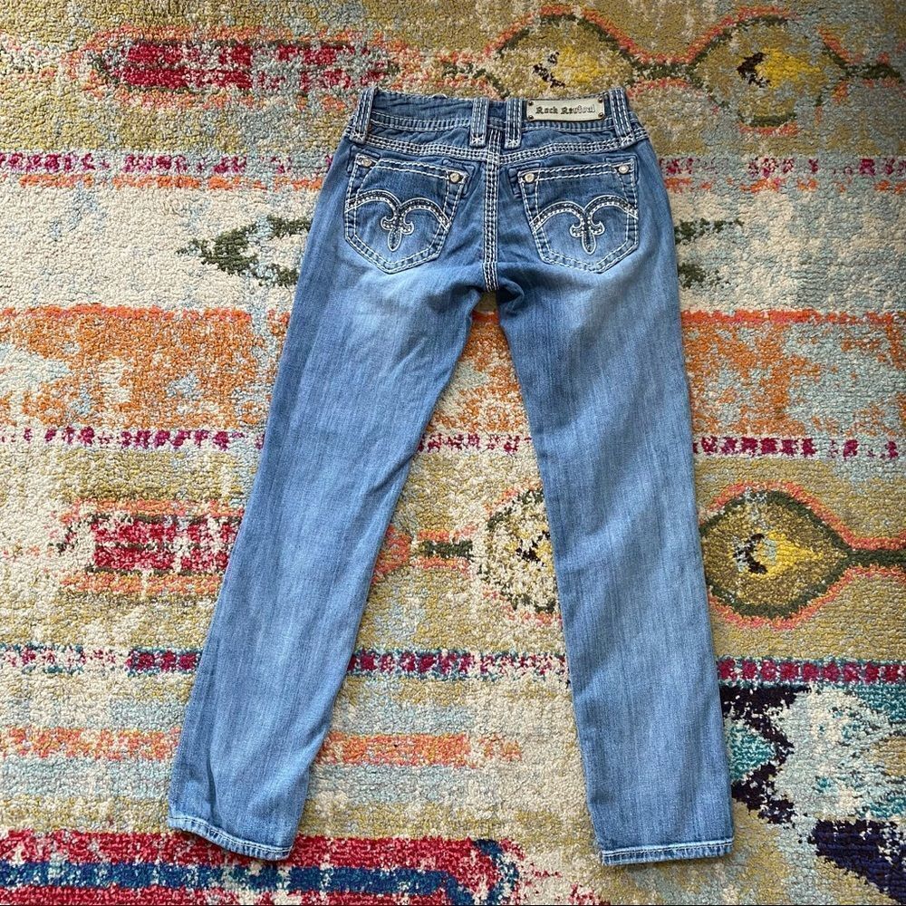 Rock Revival Alanis Rhinestone Capris Jeans - Picture 5 of 14